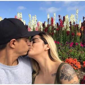 Meet your Posher, Edith